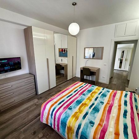 Casa Magrini - Intero Appartamento In Roma Marconi Esterno foto